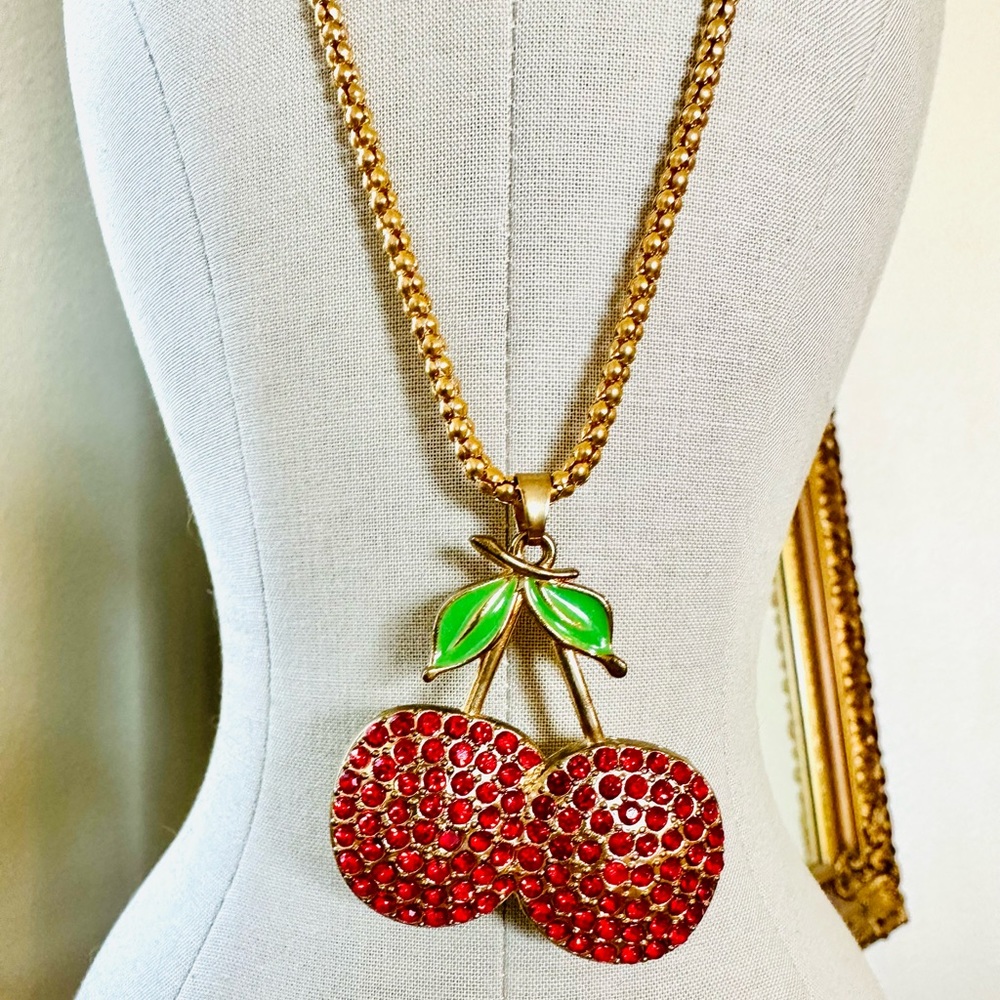 Retro Red Rhinestone Cherry Pendant Necklace